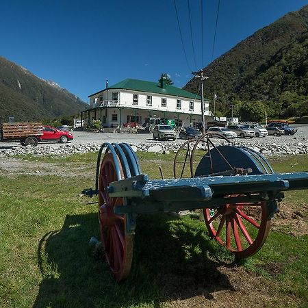 Otira Stagecoach Hotel Esterno foto