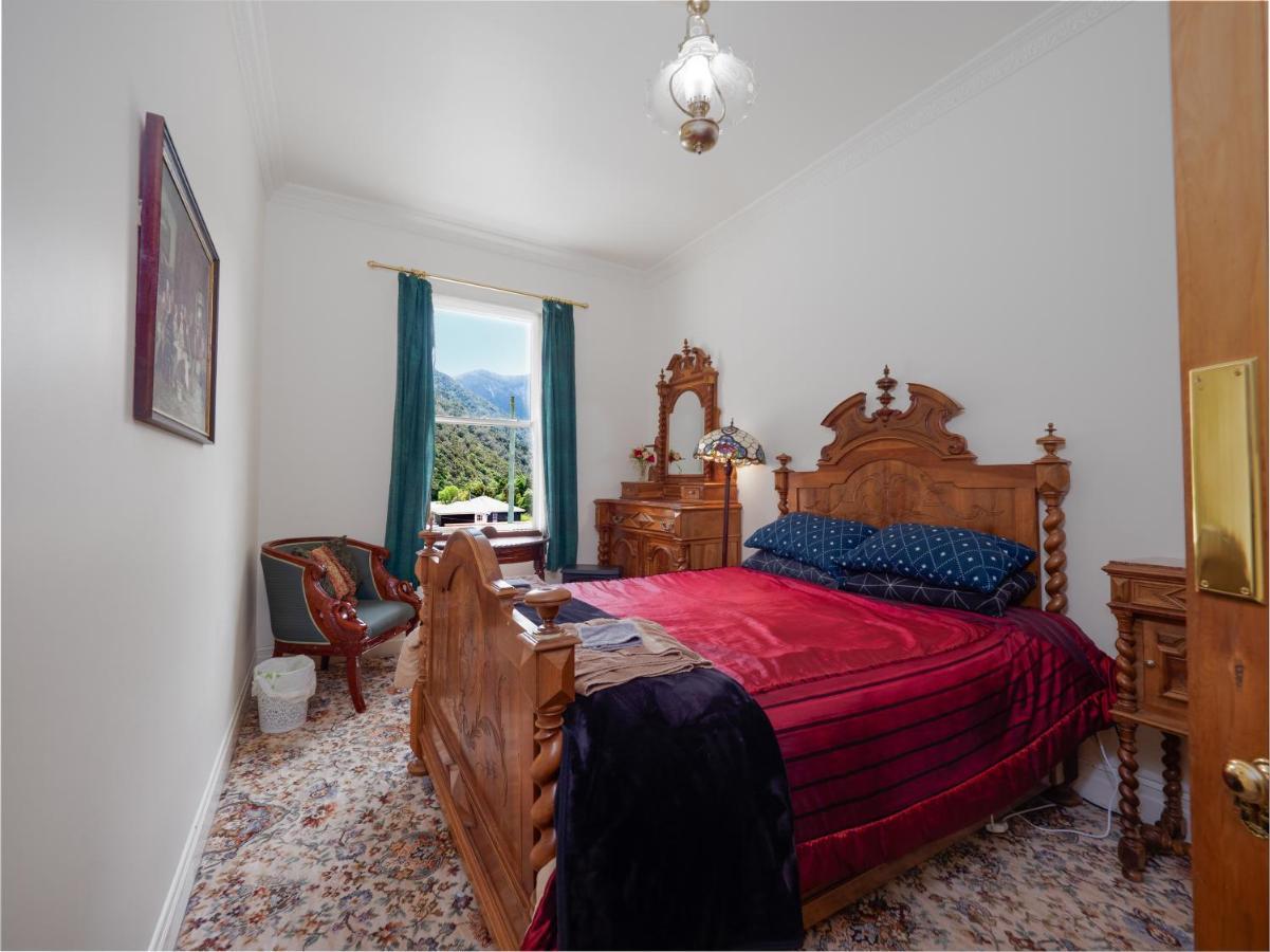 Otira Stagecoach Hotel Esterno foto